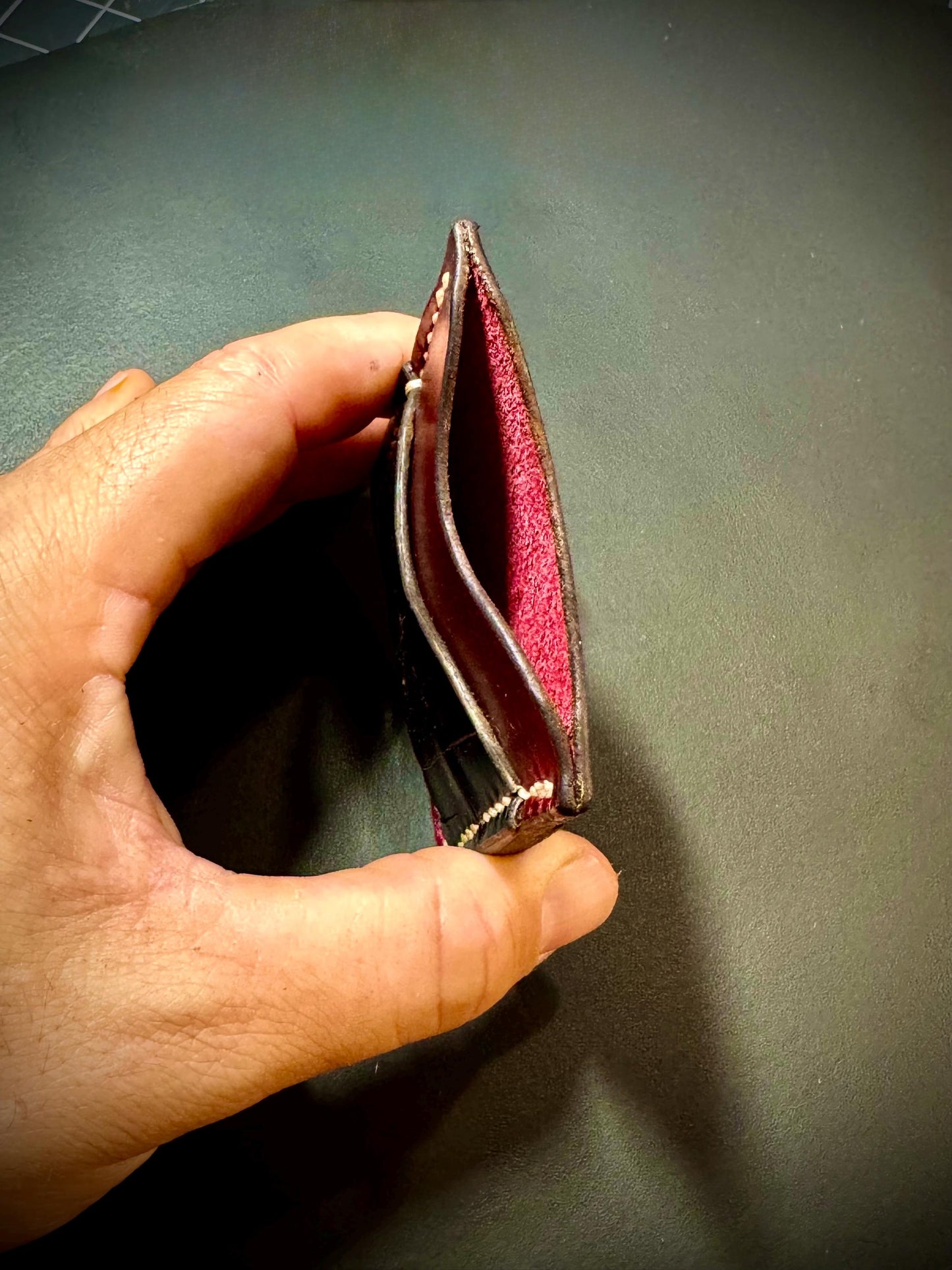 Minimalist Leather Card Wallet - Slim Profile